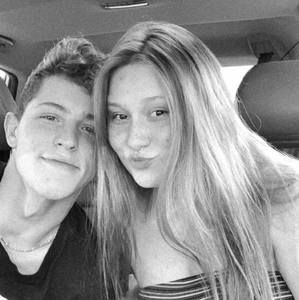 Meet your Posher, Avery